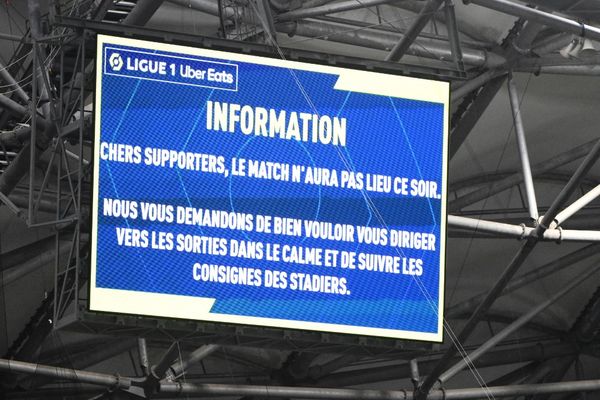 Le match entre l'OM et l'OL avait été annulé le 29 octobre 2023 à la suite d'incidents entre supporters à l'extérieur du stade avant le coup d'envoi..