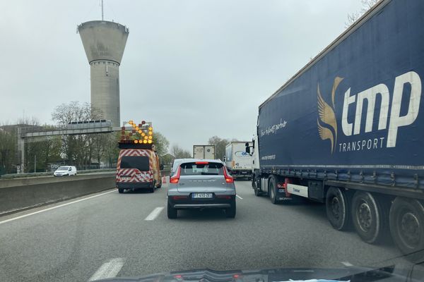 La Nationale 10 fermée dans les deux sens vers Trappes