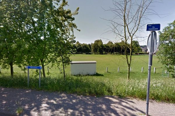 C'est au centre de ce terrain de football à Verviers (B), qu'un homme s'est fait exploser ce mardi matin.