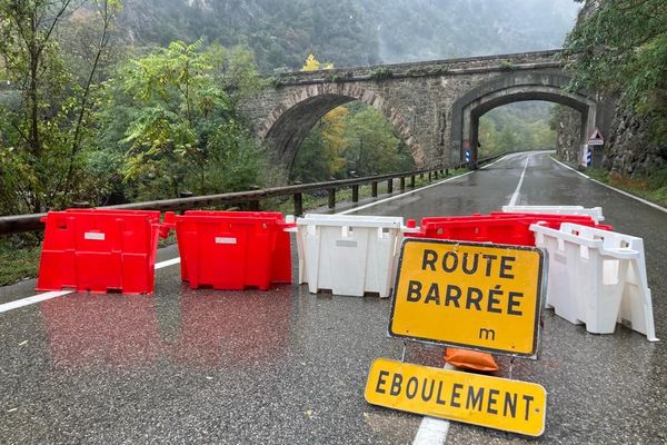 Plusieurs routes sont fermées dans les vallées