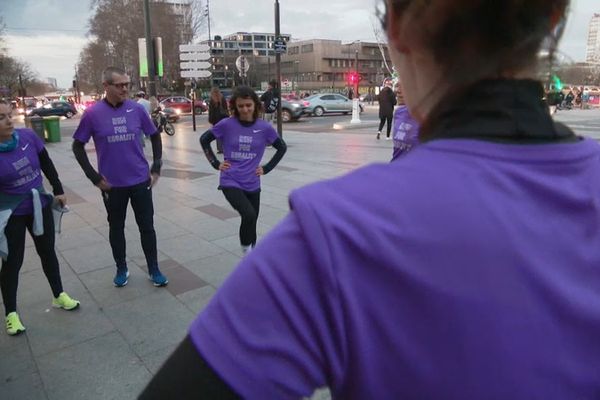 VIDEO. Courir en groupe pour lutter contre le harcèlement