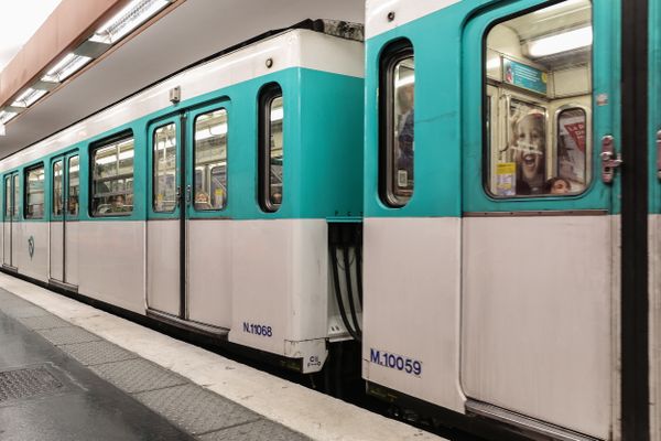 Un adolescent condamné pour des chants antisémites dans le métro parisien.(Illustration)