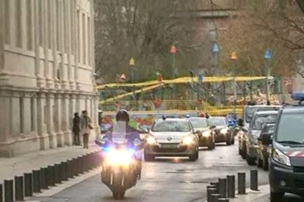 L'arrivée de Kamel Bousserat au palais de justice de Nîmes