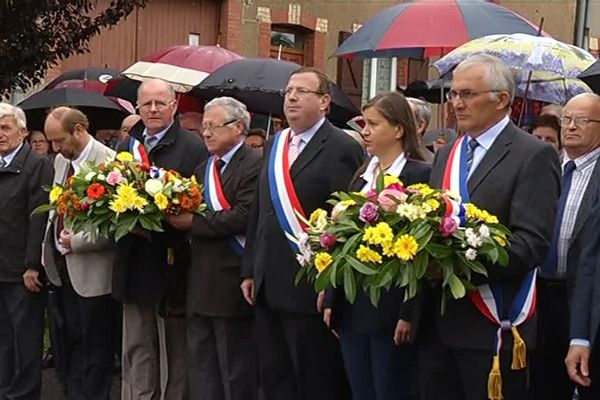 Tous les ans, le village ardennais se souvient et rend hommage aux 42 victimes.