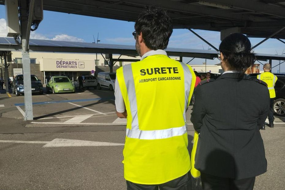 Air Traffic Paralyzed by Bomb Threat: Carcassonne Airport Evacuated, Passengers Stranded