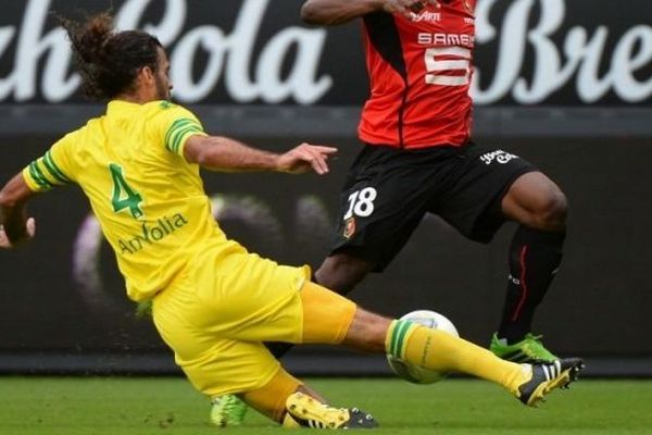 Le Nantais Oswaldo Vizcarrondo en pleine action lors du match amical face au Stade Rennais en juillet