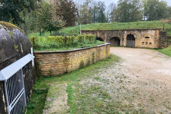 Le fort des Ayvelles est à vendre pour un Euro.