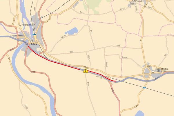 Un poids lourd et un utilitaire se sont embrasés sur la RN113 cet après-midi