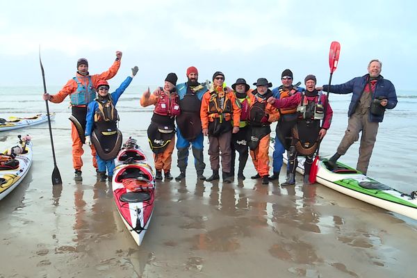 Les kayakistes du SAMKC Mérignac ont ramé en mémoire de l'opération Frankton.