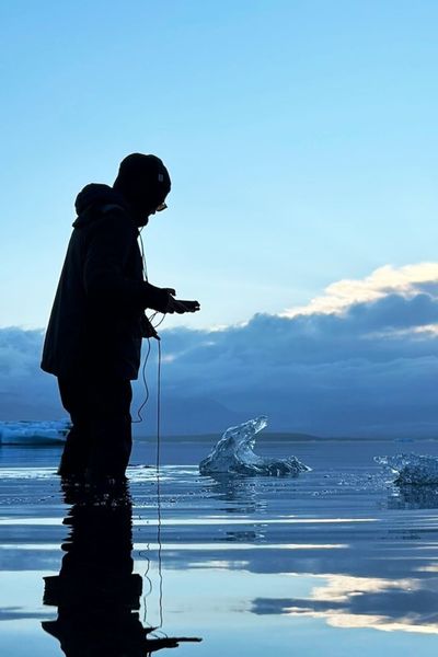 Estelle a exploré le Groenland pour capturer des sons uniques de la nature et du quotidien des habitants inuits