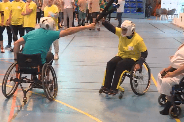 La neuvième édition des "handi-hauts-lympics" se tient à Amiens.