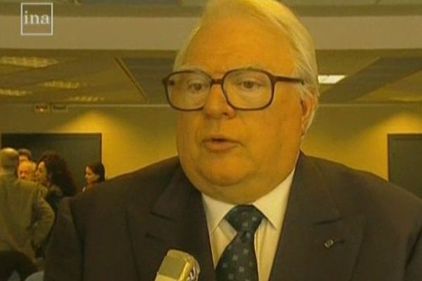 En avril 2001, Pierre Mauroy déclarait son opposition au projet de Grand Stade.