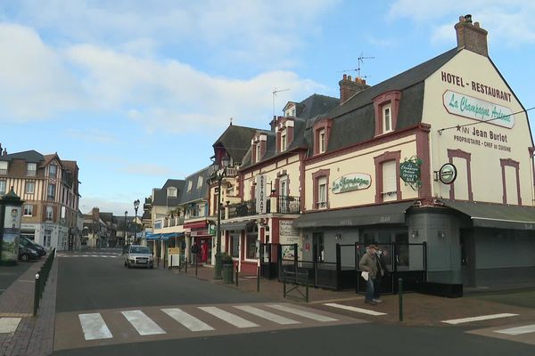 C'est dans cet hôtel de Cabourg que la femme de 34 ans a été retrouvée morte jeudi 4 février 2021.