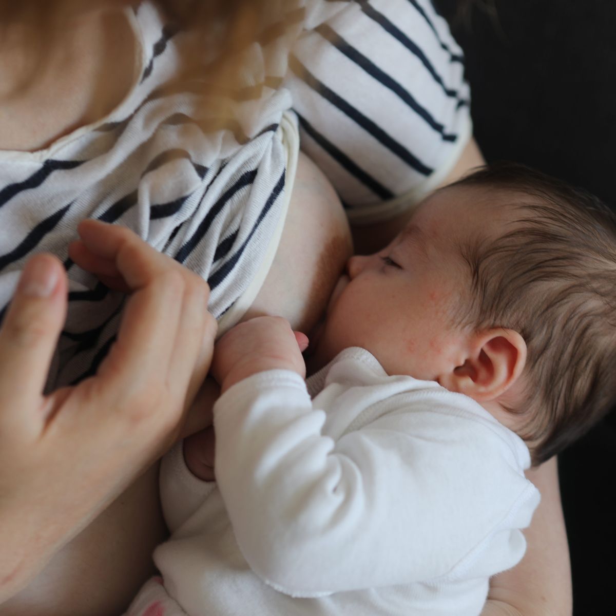 Lyon Ces Mamans Oubliees Qui Ont Accouche Seules Pendant Le Confinement