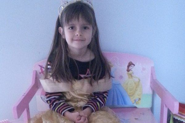 Maéline, 7 ans, touchée par une maladie "orpheline"