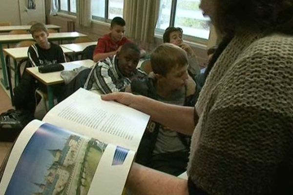 L'histoire des arts racontée en atelier par un écrivain aux collégiens de Joffre, à Montpellier