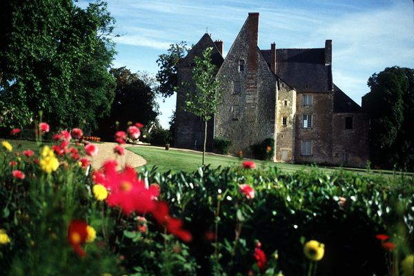 Propriété de la famille Métadier jusque dans les années 50, le château de Saché abrite le musée Balzac, créé par Paul Métadier.