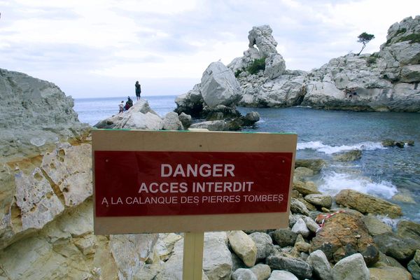 La calanque des pierres tombées bientôt reconnue naturiste ?