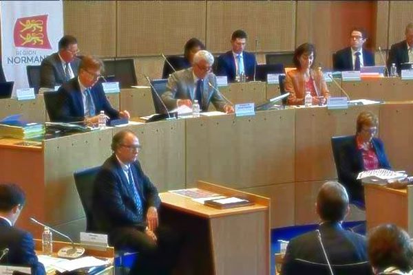 Les conseillers régionaux dans l'hémicycle à Rouen ce 26 mai 2016