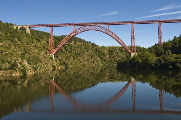 Lozère -  Le Viaduc Eiffel de Garabit, depuis lequel Régis Maurin s'est suicidé - août 2019