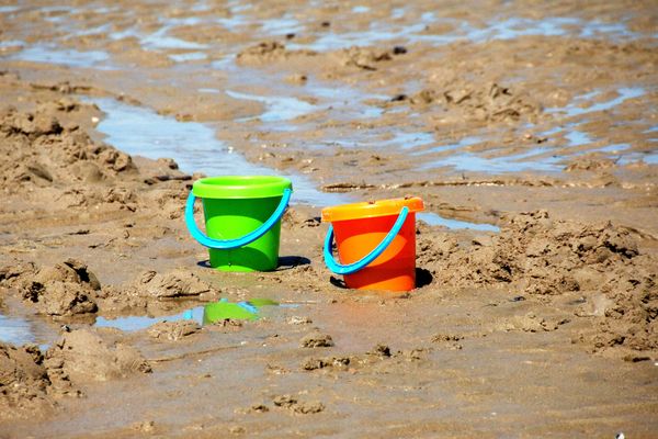 Ne les oubliez pas si vous partez à la plage avec vos enfants !