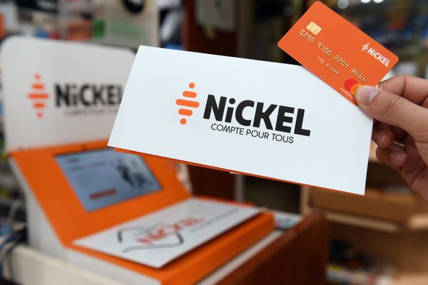 Le compte Nickel est accessible à tous avec une simple pièce d'identité.