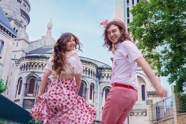 Lucille et Samuel, frère et sœur originaires de Tarbes formaient le groupe Stairs.