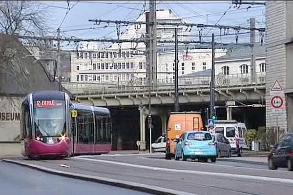 Chenôve-Parc Valmy: la ligne 2 du tram relie le sud et le nord de l'agglomération