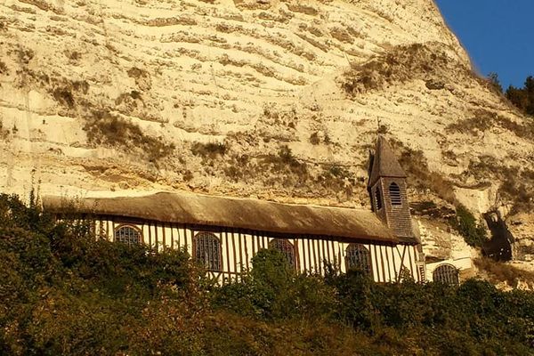 Une Chapelle  et une exposition