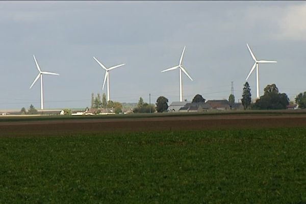 Dans les communes de Vou et La Chapelle Blanche Saint Martin, nombreux sont les opposants au projet de parc éolien.