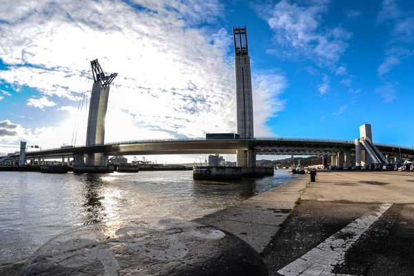 Le pont-levant Flaubert à Rouen. Crédit photo : Stéphane Lhôte