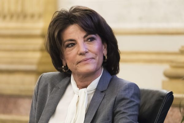 Dominique Estrosi-Sassone est sénatrice des Alpes-Maritimes, présidente de la commission des affaires économiques, conseillère métropolitaine et conseillère municipale de Nice.