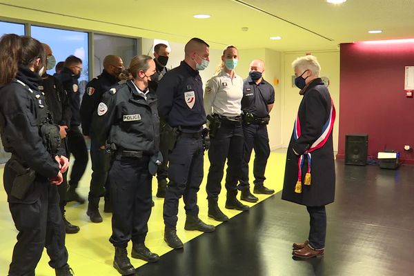 Cérémonie d'accueil de nouveaux policiers à Nantes, où les effectifs ont augmenté de 50 agents entre 2021 et 2022