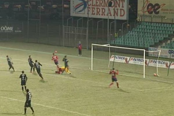 Les clermontois ont remporté leur dernier match de l'année 2013 dans un stade presque vide. 3624 spectateurs seulement.