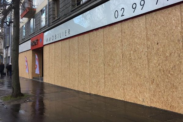 Les agences et commerces rennais se préparent à la manifestation de Gilets Jaunes de ce samedi 19 janvier 2019