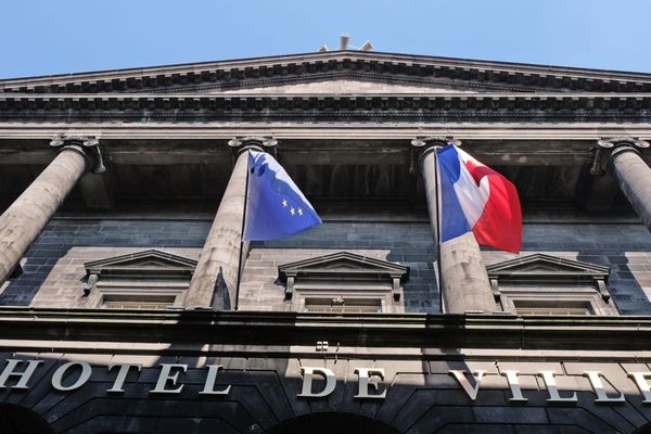 A Clermont-Ferrand, 7 candidats sont en lice lors des prochaines élections municipales.