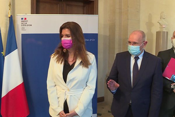 La ministre déléguée à la citoyenneté Marlène Schiappa a présidé la CLIR à la préfecture de Dijon ce 13 décembre.