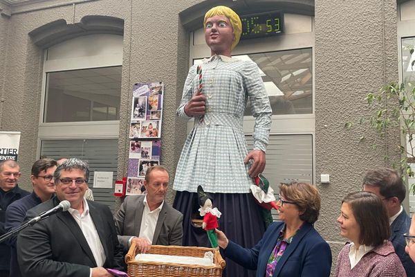 "Le p'tit quinquin" fête ses 170 ans à l'occasion d'une exposition inaugurée par Martine Aubry.