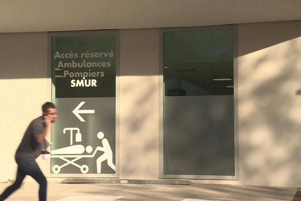 Les urgences s'installent dans le bâtiment N de l'Hôpital Edouard Herriot (HCL), dans le 3ᵉ arrondissement de Lyon.