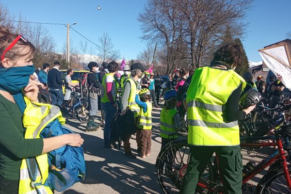 Environ 150 vélos réunis pour la "vélorution" du 20 février en Isère