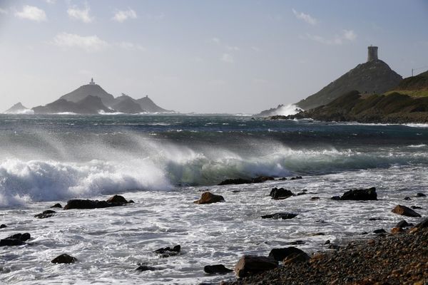 La Corse est placée en vigilance jaune "vent" à partir de 18 heures, ce mercredi 13 décembre.