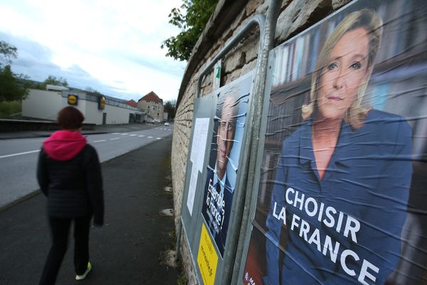 Affiche Marine Le Pen élection présidentielle 2017