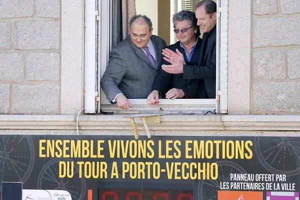 Porto Vecchio, le  21 mars 2013: Christian Prudhomme, Paul Giacobbi et Georges Mela, le maire de Porto Vecchio