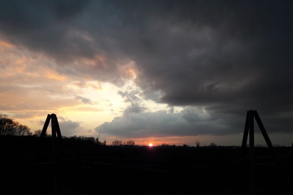 Coucher du soleil le 15 février dans le Nord 