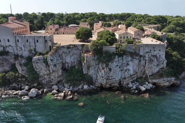 Le fort royal de l'île Sainte-Marguerite, au large de Cannes, est le seul lieu azuréen retenu pour le Loto du patrimoine 2024.