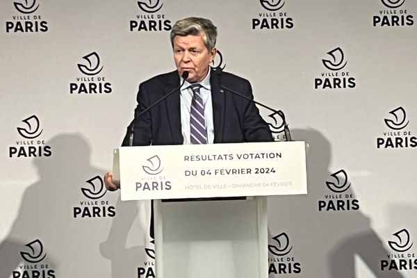 Le président de la commission de contrôle électoral a proclamé les résultats, ce dimanche 4 février.