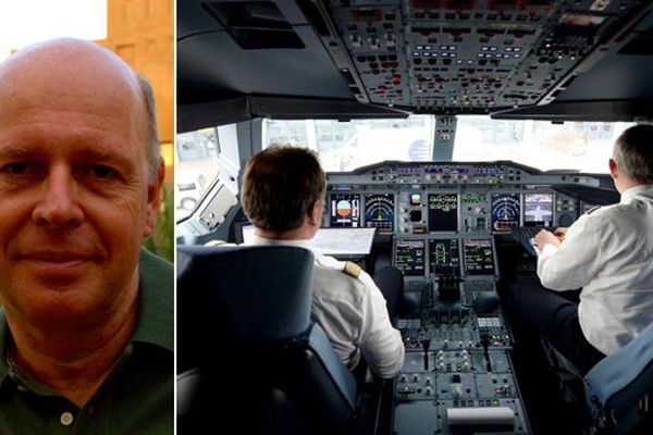 Jan Cocheret, pilote néerlandais. L'intérieur d'un cockpit.