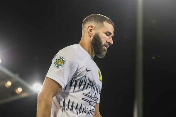 L’attaquant Karim Benzema a été accusé par le ministre de l’Intérieur Gérald Darmanin d’être en lien avec les Frères musulmans. Des propos qui font suite à un post Twitter du footballeur soutenant les victimes de Gaza.