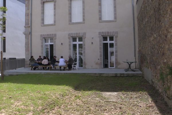 Pour l’office public de l’habitat, l’opération est double : sauver le patrimoine architectural en danger et changer l'image du quartier Carnot à Limoges;