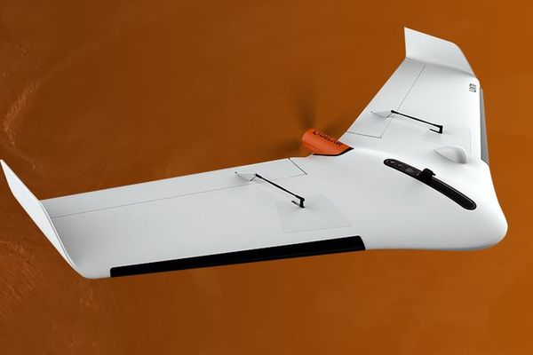 C'est un modèle dérivé de ce drone toulousain, conçu par la société Delair, qui doit être prochainement envoyé sur le front ukrainien.